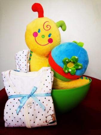  caraclito colores: fuente multiuso- caracol musical de peluche-camiseta-.pantalon100% algodon precio:16.990